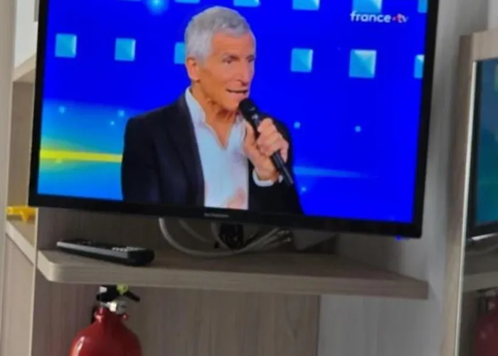 Mobil-home à Dans Un 3 étoiles Camping