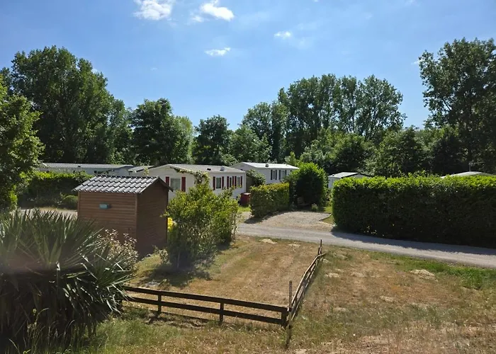 Kemping Mobil-home A Dans Un 3 Etoiles *